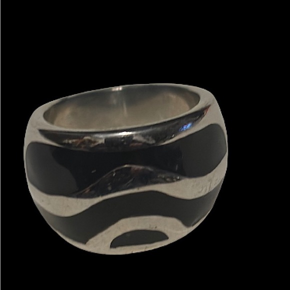 Size 8 Stainless Steel Black Adult Resin Wave Pattern Deco Style Ring - Picture 2 of 9